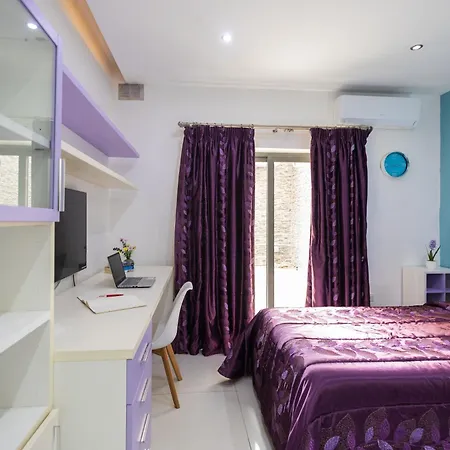 Modern, Stylish & Comfortable 3 Bedroom With Jacuzzi, Aquarium And Private Yard With Barbeque * Mellieha