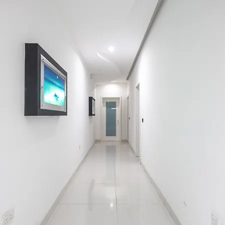 Modern, Stylish & Comfortable 3 Bedroom With Jacuzzi, Aquarium And Private Yard With Barbeque Apartamento Mellieha