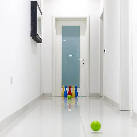 Apartamento Modern, Stylish & Comfortable 3 Bedroom With Jacuzzi, Aquarium And Private Yard With Barbeque *