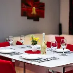 Modern, Stylish & Comfortable 3 Bedroom With Jacuzzi, Aquarium And Large Private Yard With Barbeque * المليحة