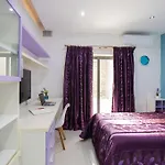 Modern, Stylish & Comfortable 3 Bedroom With Jacuzzi, Aquarium And Large Private Yard With Barbeque * المليحة