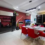 شقة Modern, Stylish & Comfortable 3 Bedroom With Jacuzzi, Aquarium And Large Private Yard With Barbeque المليحة