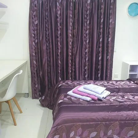 Modern, Stylish & Comfortable 3 Bedroom With Jacuzzi, Aquarium And Private Yard With Barbeque Apartment *