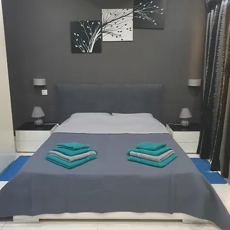 Modern, Stylish & Comfortable 3 Bedroom With Jacuzzi, Aquarium And Private Yard With Barbeque Lejlighed Mellieħa