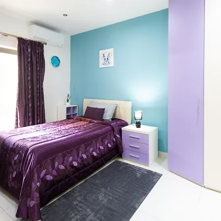 Lejlighed Modern, Stylish & Comfortable 3 Bedroom With Jacuzzi, Aquarium And Private Yard With Barbeque *