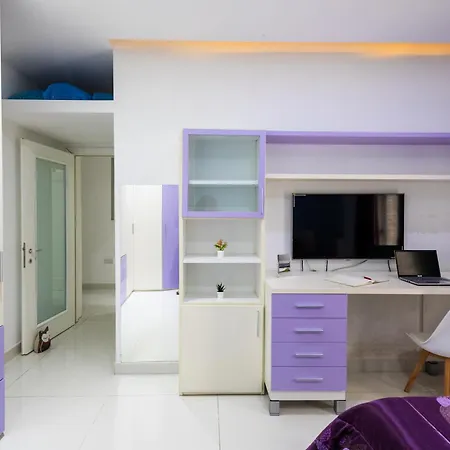 Lejlighed Modern, Stylish & Comfortable 3 Bedroom With Jacuzzi, Aquarium And Private Yard With Barbeque *