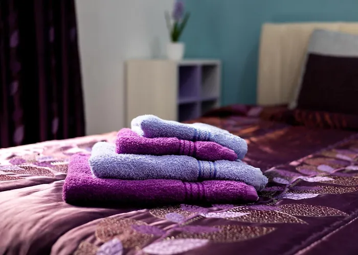 Modern, Stylish & Comfortable 3 Bedroom With Jacuzzi, Aquarium And Large Private Yard With Barbeque المليحة