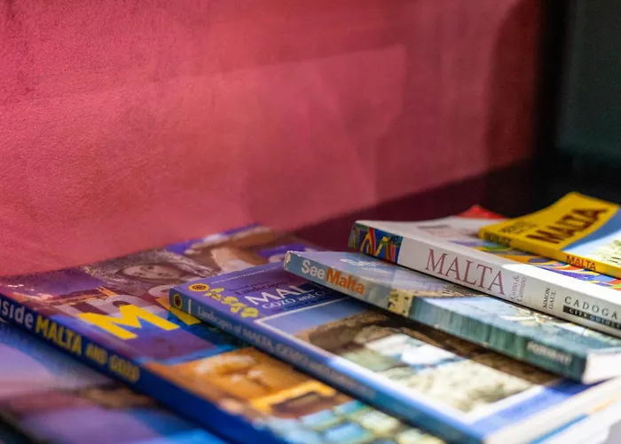 شقة Modern, Stylish & Comfortable 3 Bedroom With Jacuzzi, Aquarium And Large Private Yard With Barbeque *