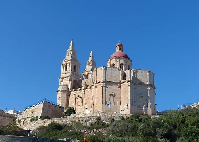 Διαμέρισμα Modern, Stylish & Comfortable 3 Bedroom With Jacuzzi, Aquarium And Large Private Yard With Barbeque *