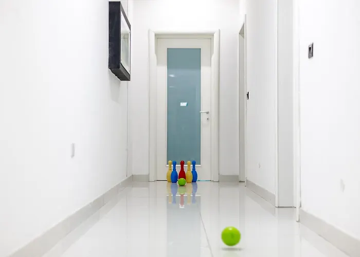 Διαμέρισμα Modern, Stylish & Comfortable 3 Bedroom With Jacuzzi, Aquarium And Large Private Yard With Barbeque *