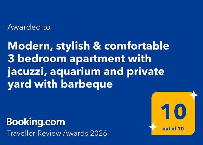 Modern, Stylish & Comfortable 3 Bedroom With Jacuzzi, Aquarium And Large Private Yard With Barbeque شقة *