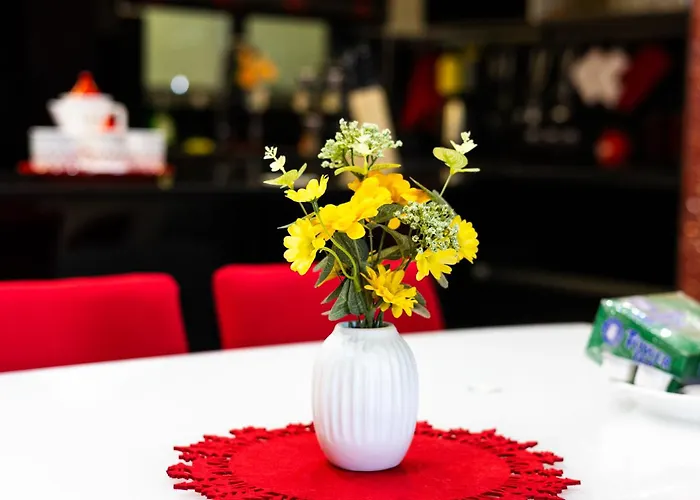 Modern, Stylish & Comfortable 3 Bedroom With Jacuzzi, Aquarium And Large Private Yard With Barbeque المليحة